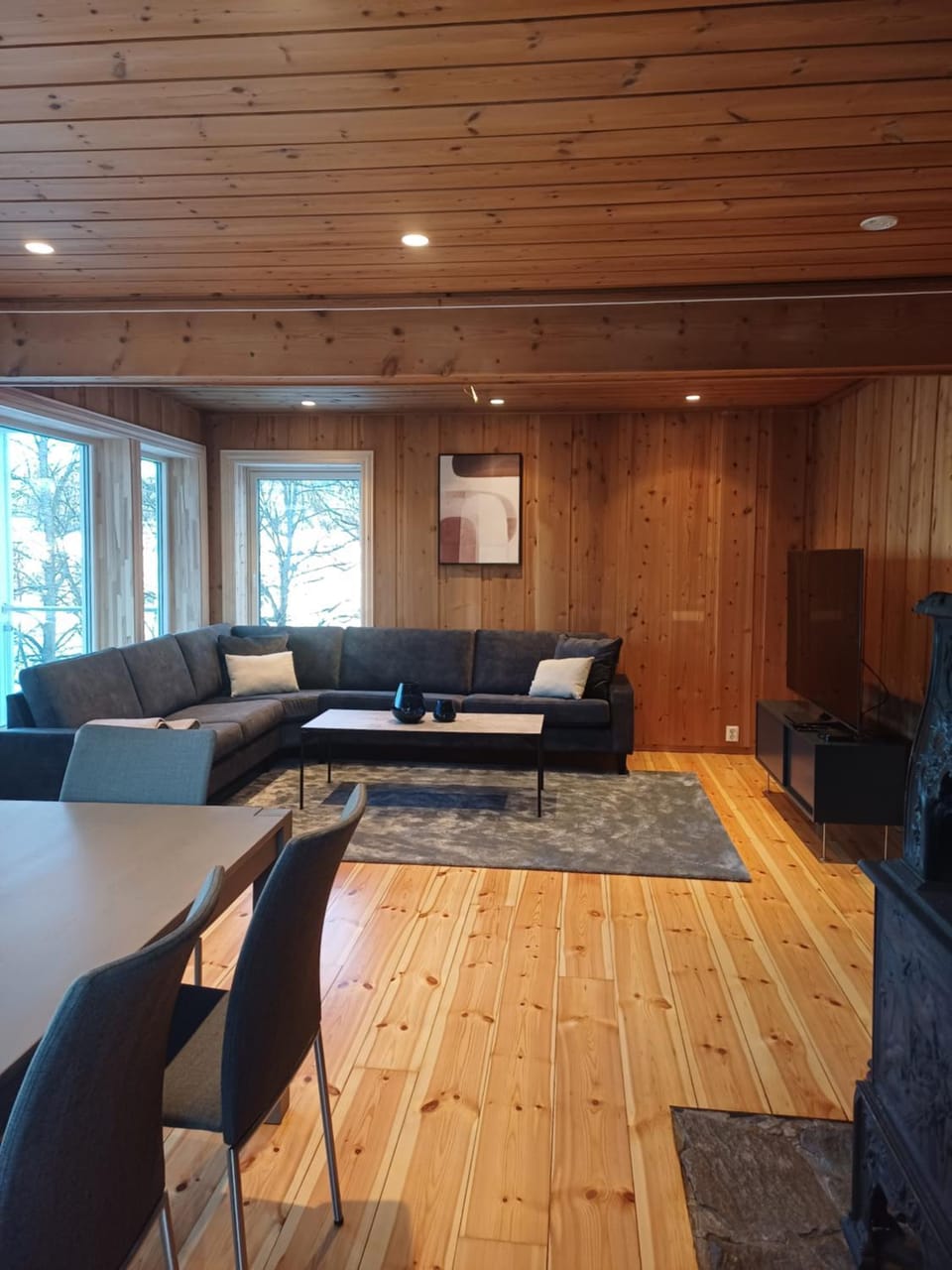 Communal lounge/ TV room, TV and multimedia, Seating area, Evening entertainment