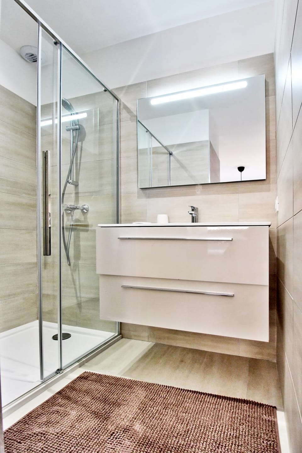 Shower, Bathroom