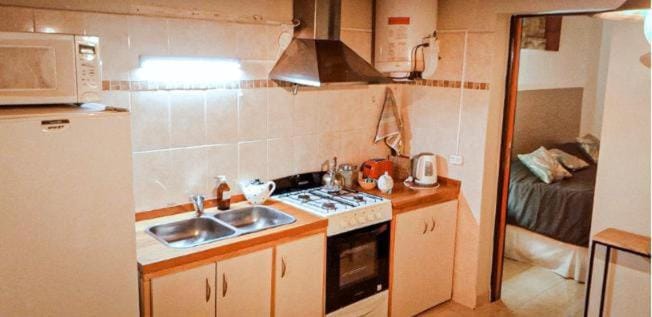Kitchen or kitchenette, minibar, pet friendly, toaster