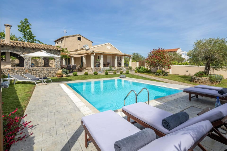 Property building, Pool view, Swimming pool