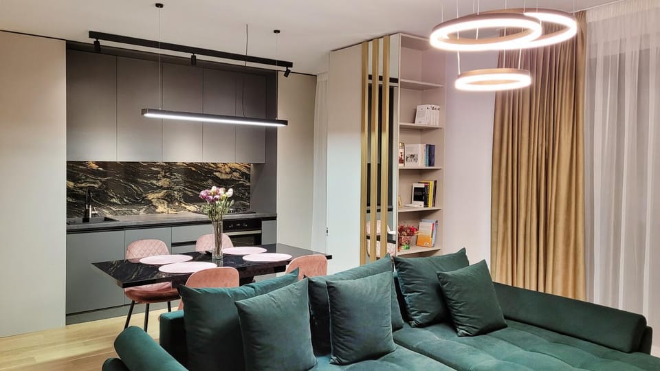 Kitchen or kitchenette, Living room