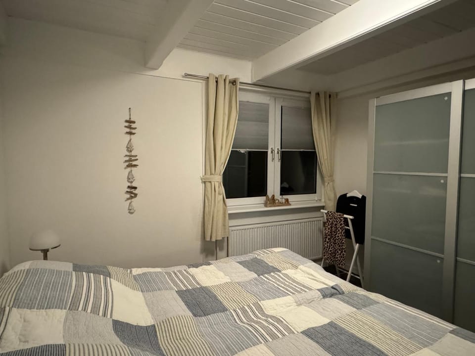 Bed, Photo of the whole room, Bedroom, wardrobe