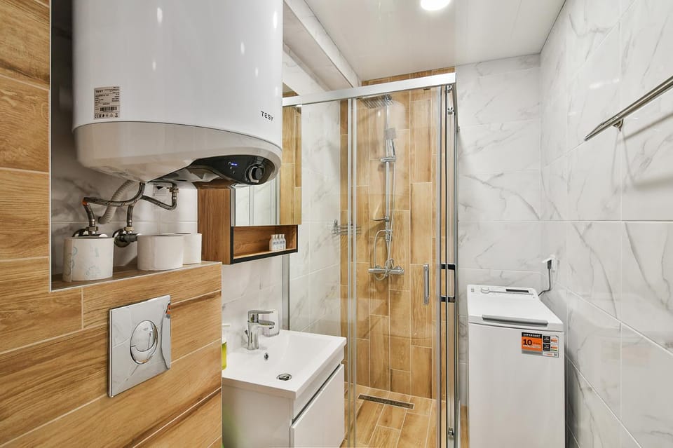 Shower, Bathroom