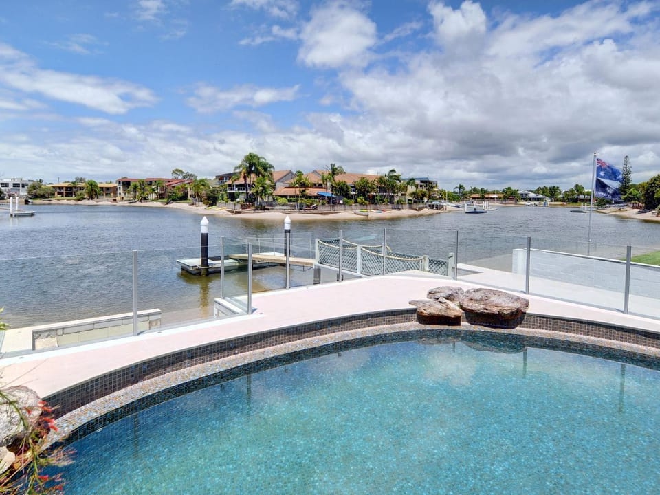 Pool view, River view, Swimming pool