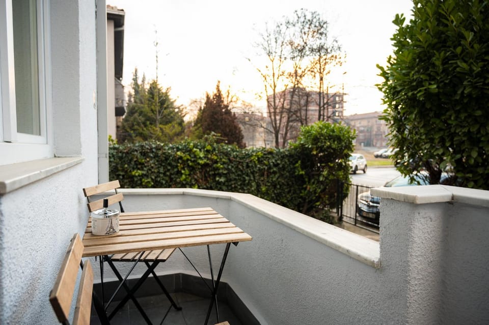 View (from property/room), Balcony/Terrace, Garden view, Quiet street view