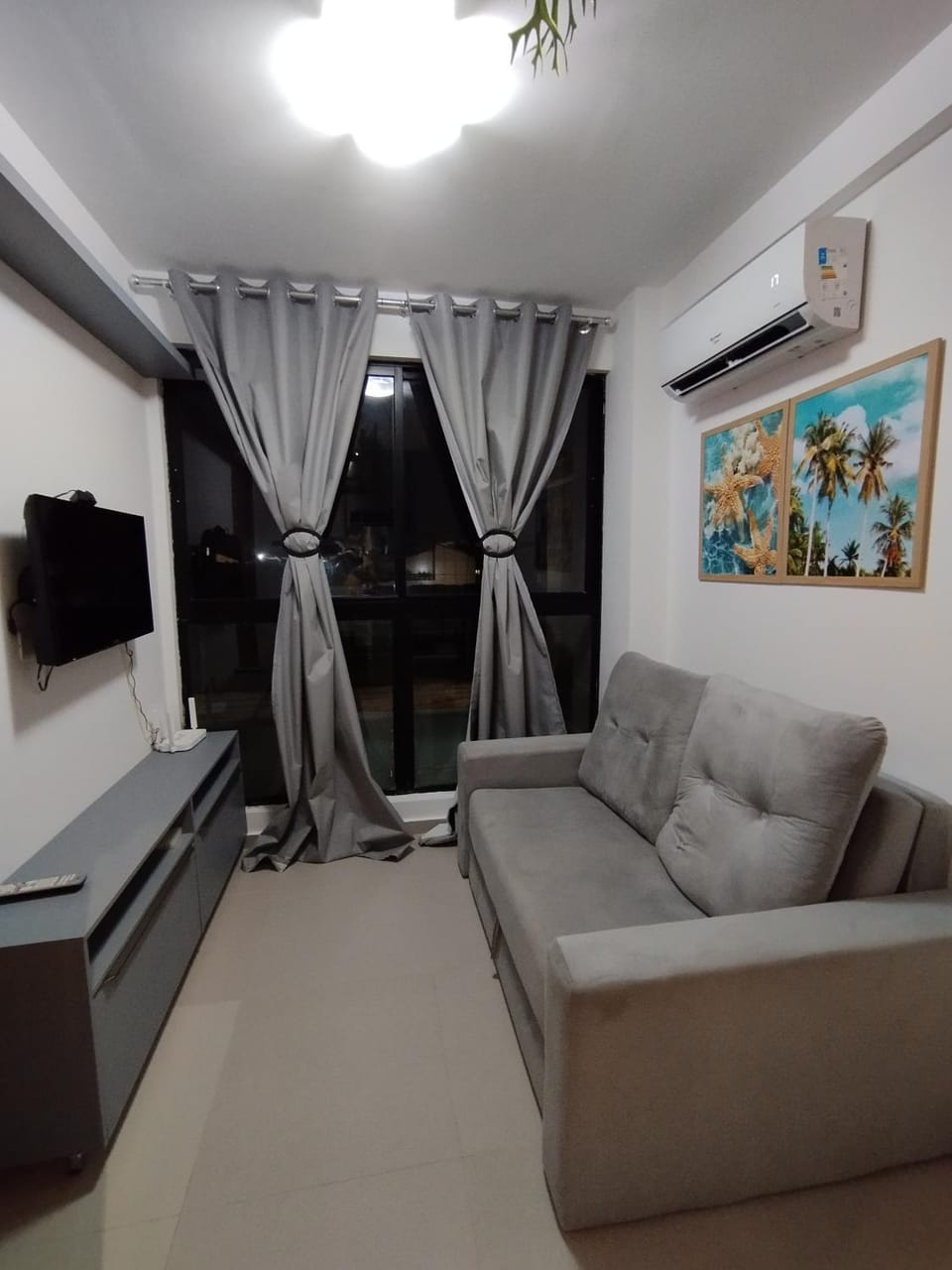 Communal lounge/ TV room, TV and multimedia, Living room, Evening entertainment
