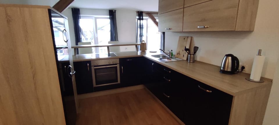 Coffee/tea facilities, Kitchen or kitchenette, dishwasher, pet friendly, stove