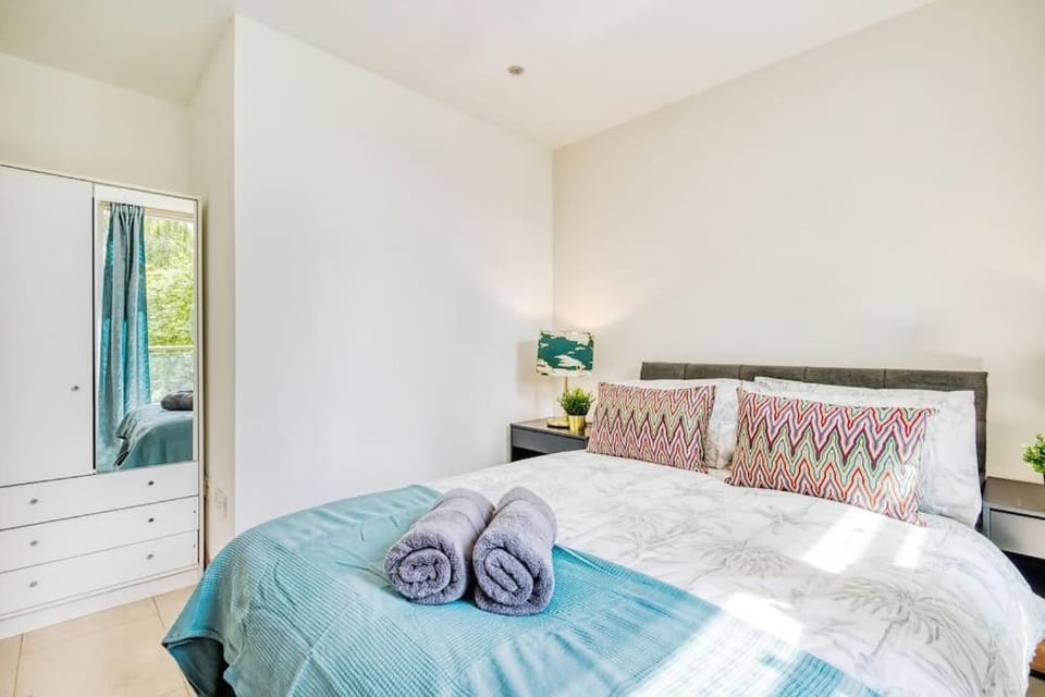 2 BR Flat Edgware Road Apartment in City of Westminster