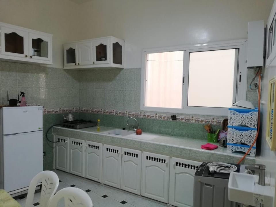 oven, kitchen