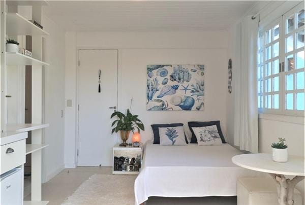 SUITE DA FRENTE COM COPA, WIFI E ACESSO INDEPENDENTE Apartment in Armacao dos Buzios