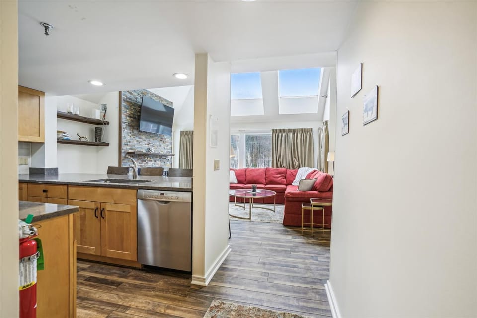 Bird's eye view, Kitchen or kitchenette, Living room, Other