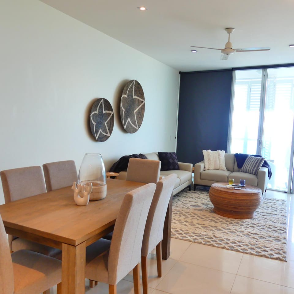 Deluxe Front Ocean Views modern self-contained apartment Apartment in Bargara
