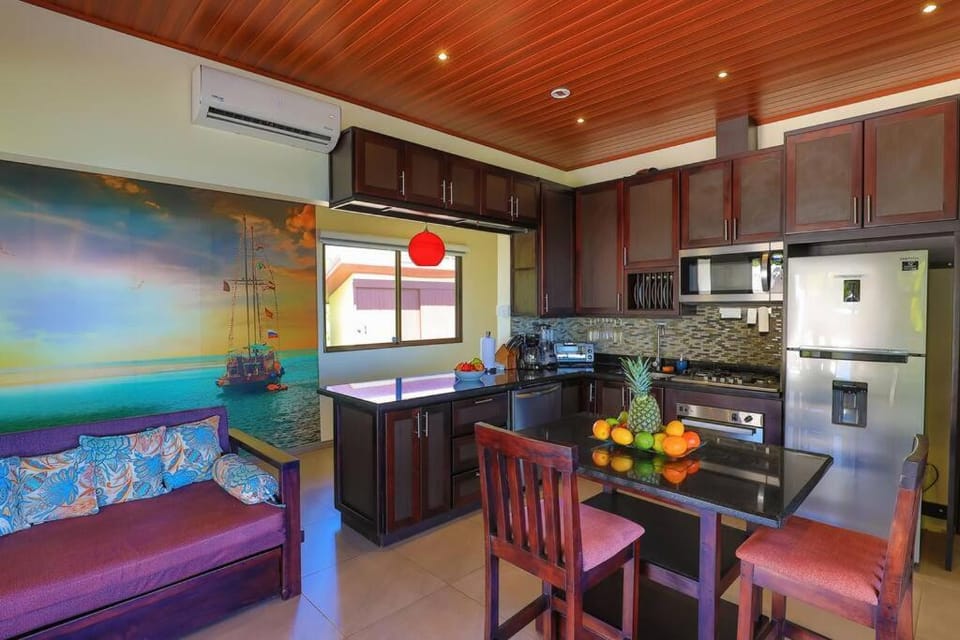 Ojochal Magnificent Ocean View House in Bahía Ballena
