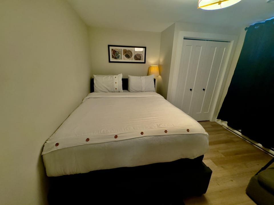 Cozy Apartment close to Moncton Airport House in Dieppe