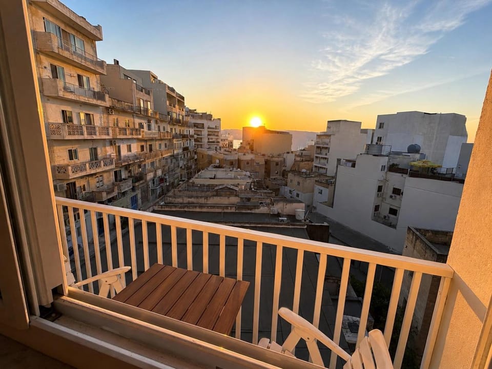 View (from property/room), Balcony/Terrace, Sunset
