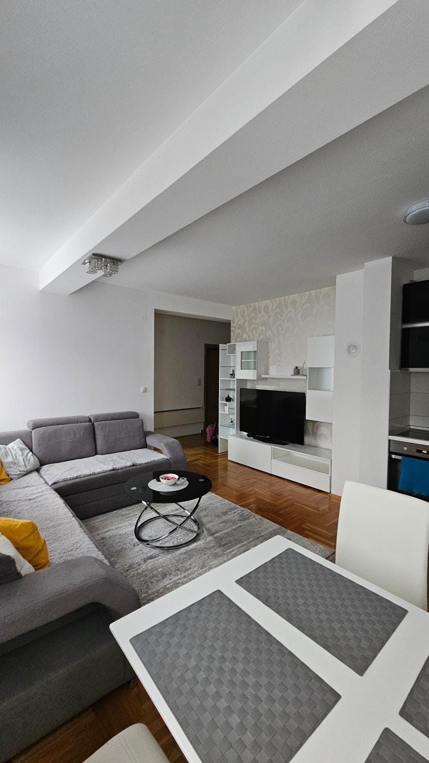 TV and multimedia, Living room, Dining area, kitchen, air conditioner