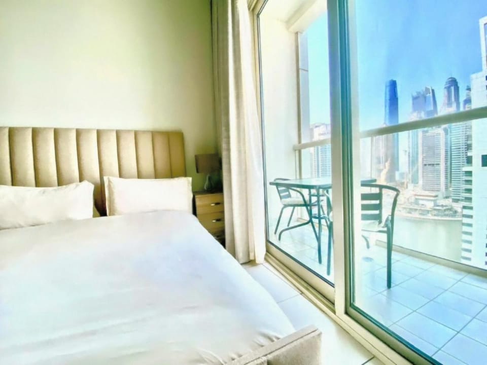 Full sea view with balcony - Studio Apartment - 10 min to JBR - Apartment in Dubai