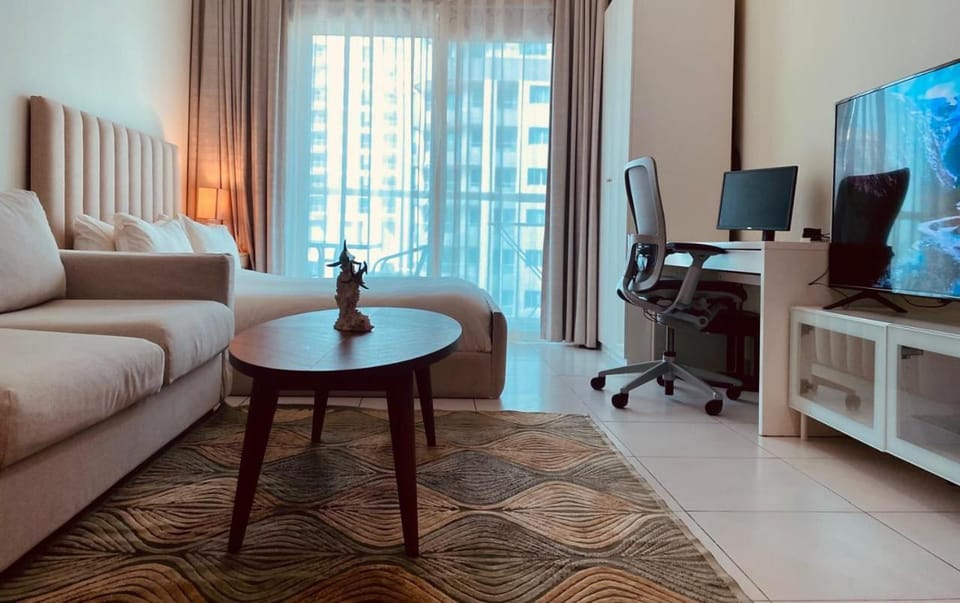 Full sea view with balcony - Studio Apartment - 10 min to JBR - Apartment in Dubai