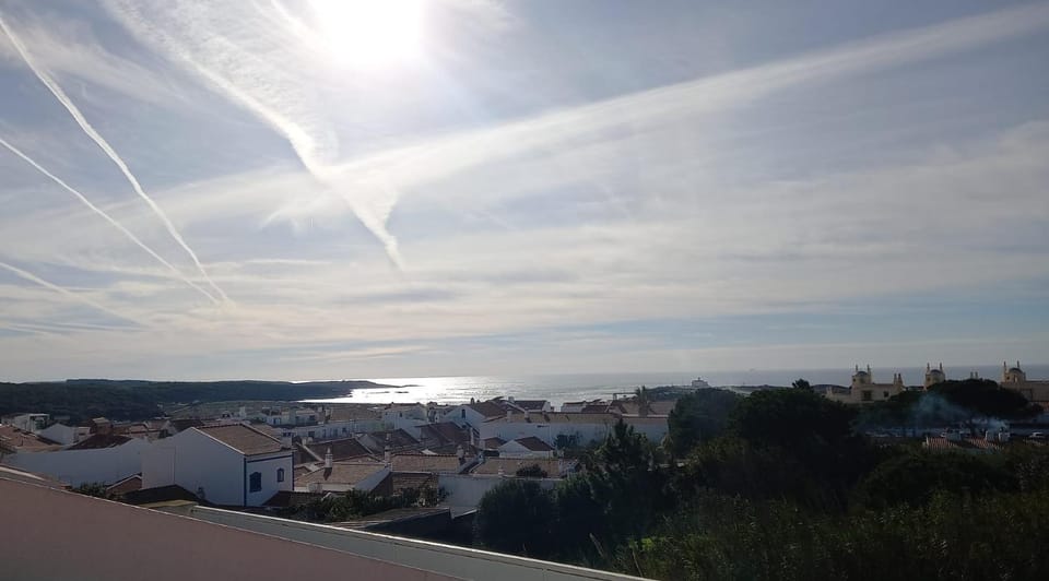 View (from property/room), City view, Landmark view, Sea view