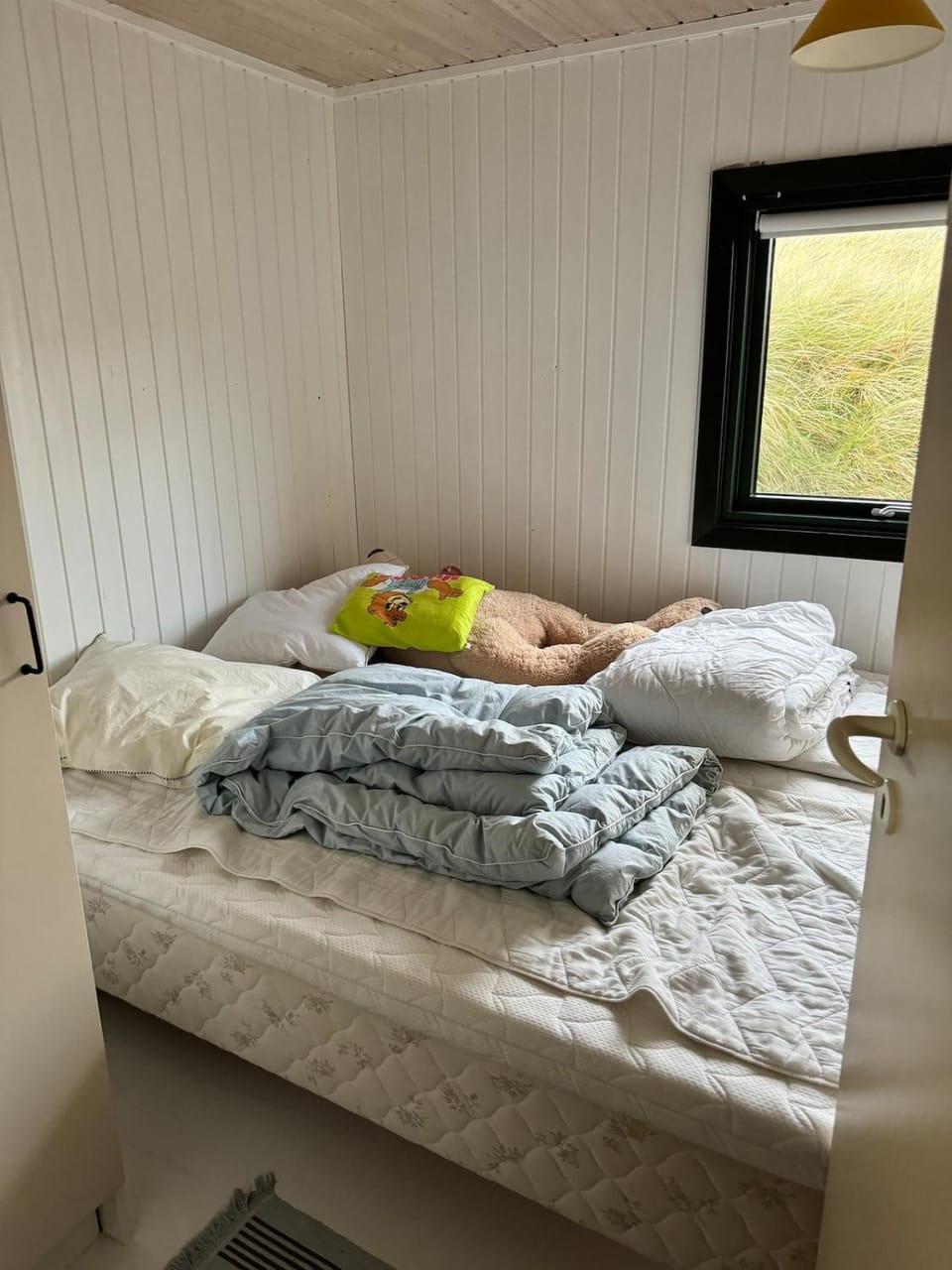 Veludstyret sommerhus i unik natur 350 m fra lækker badestrand - helårsbolig House in Løkken