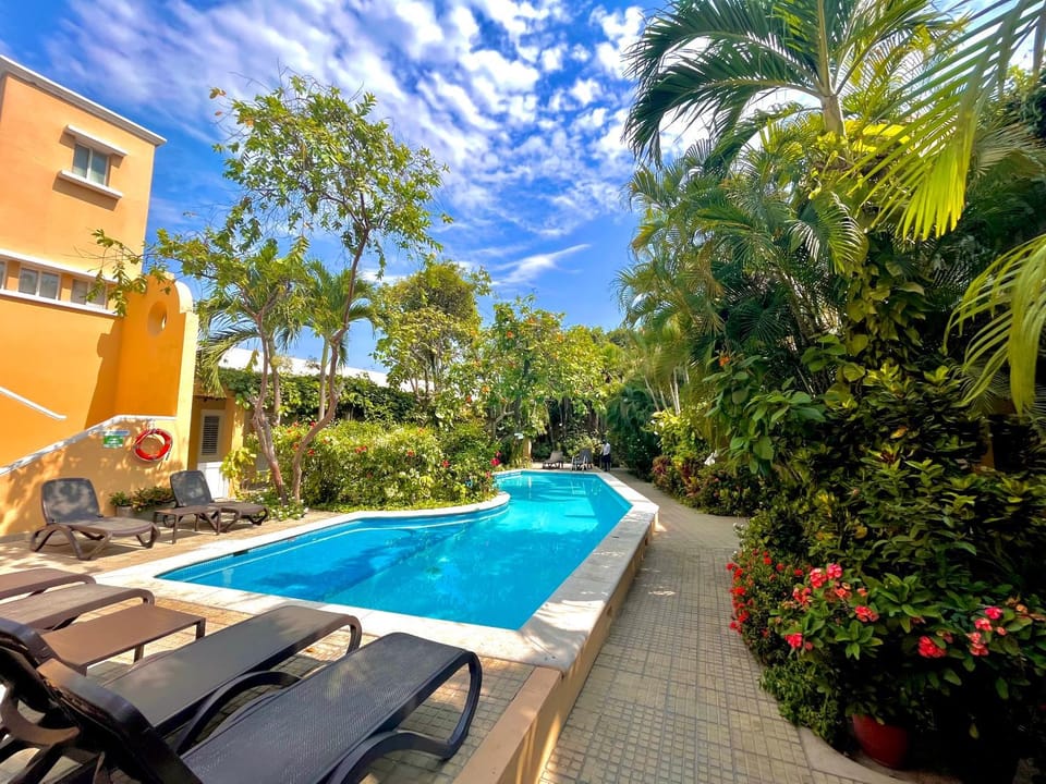 Swimming pool