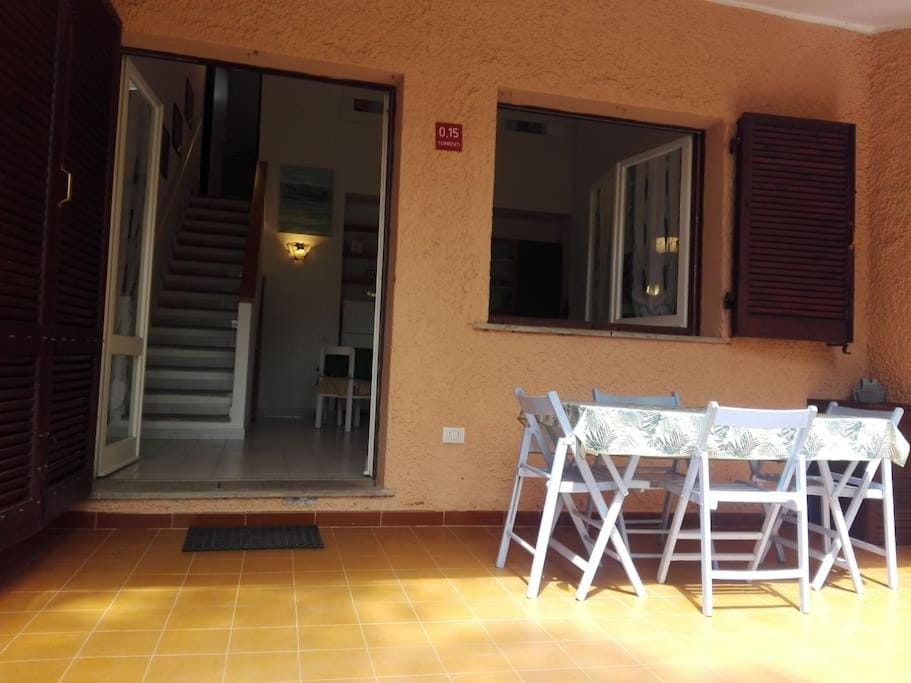 View (from property/room), Balcony/Terrace, Dining area