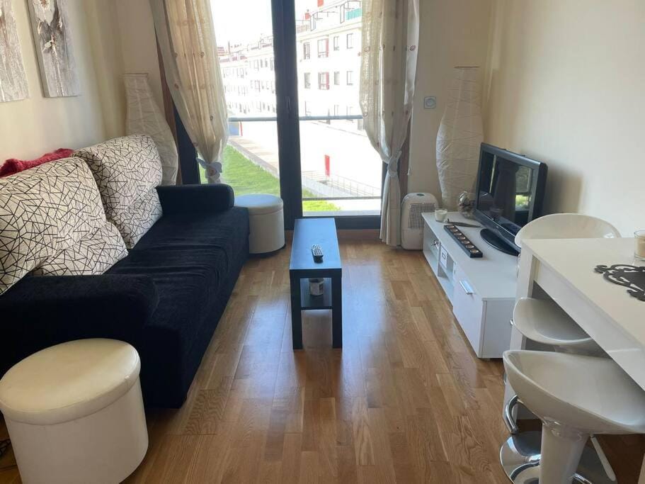 TV and multimedia, Living room, Dining area