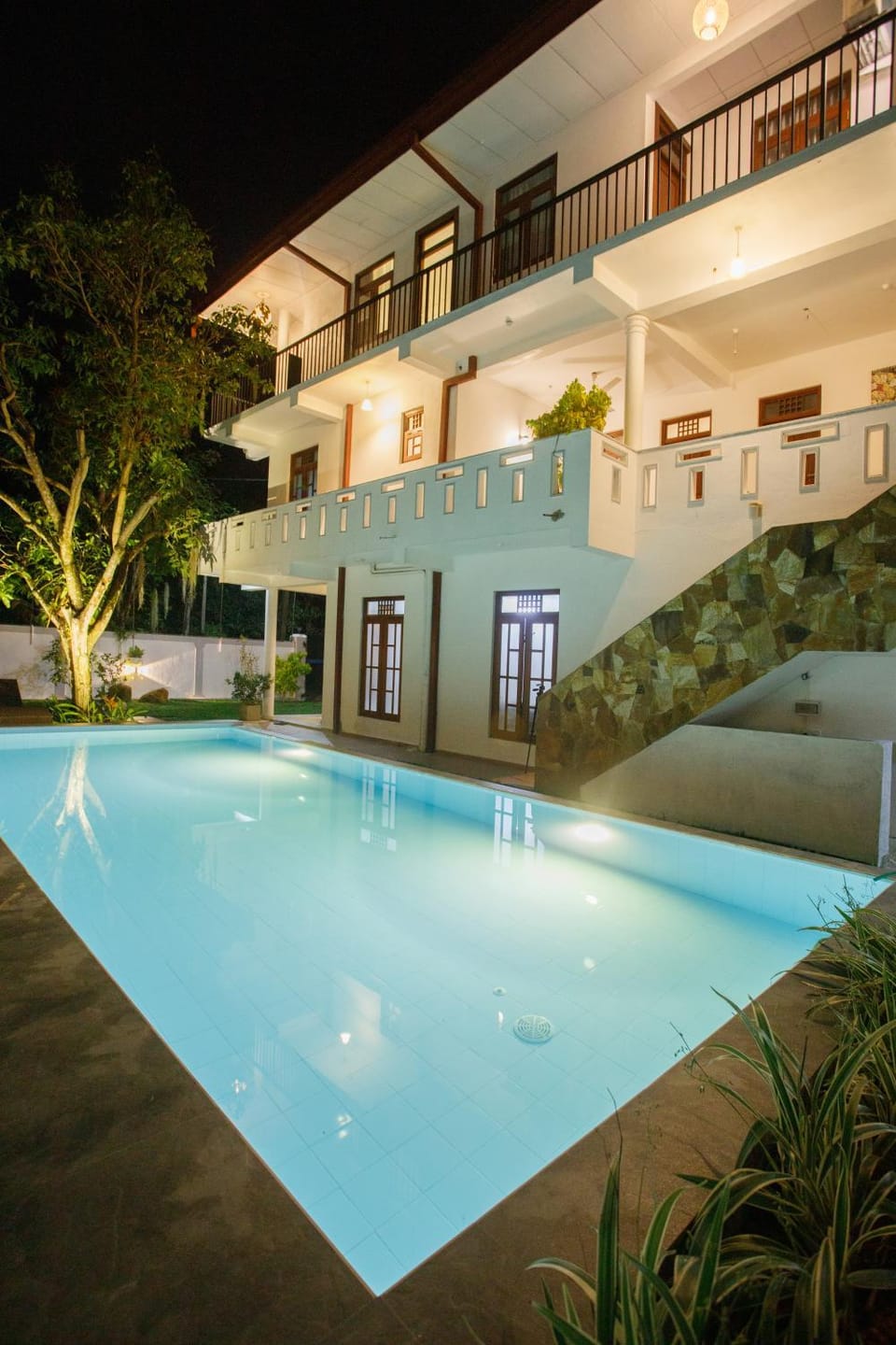 Property building, Night