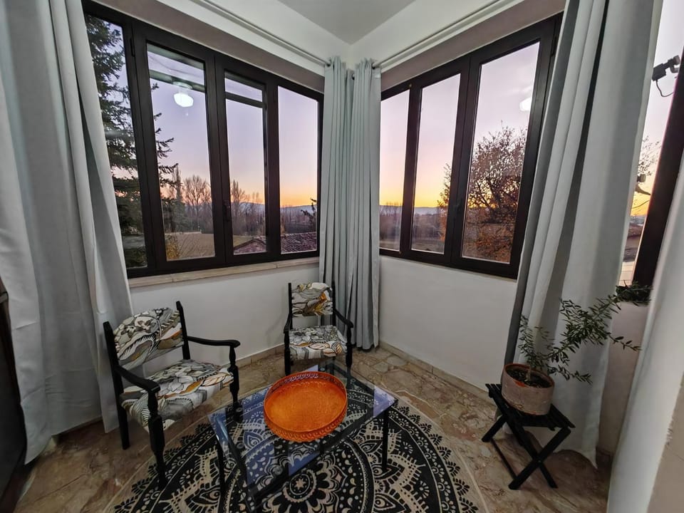 View (from property/room), Balcony/Terrace, Bedroom