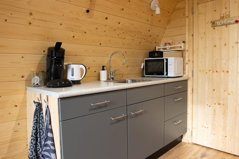 Camping pod: Lyts Dekema 2 Nature lodge in Friesland, Netherlands