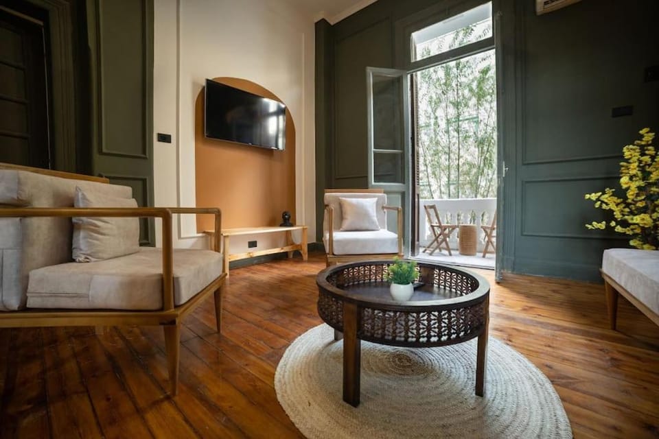 TV and multimedia, Living room, Seating area