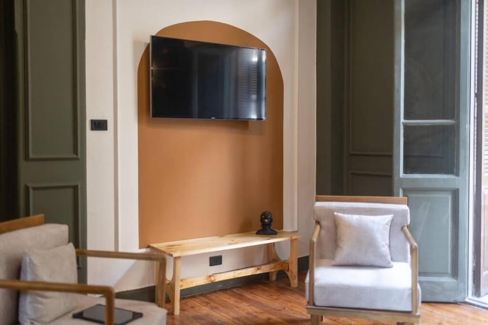 TV and multimedia, Living room, Seating area