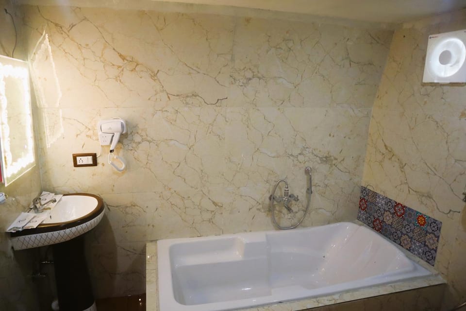 Bathroom, Bath