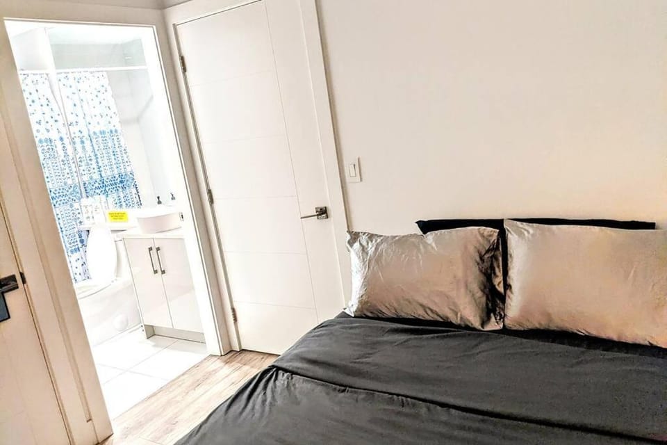 Bed, Bathroom, Bedroom