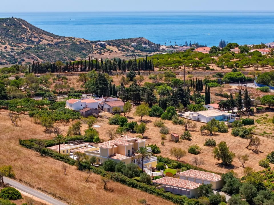 Casa Ferrel - Luxury 9 Bedroom Villa with Indoor & Outdoor Pools Villa in Luz