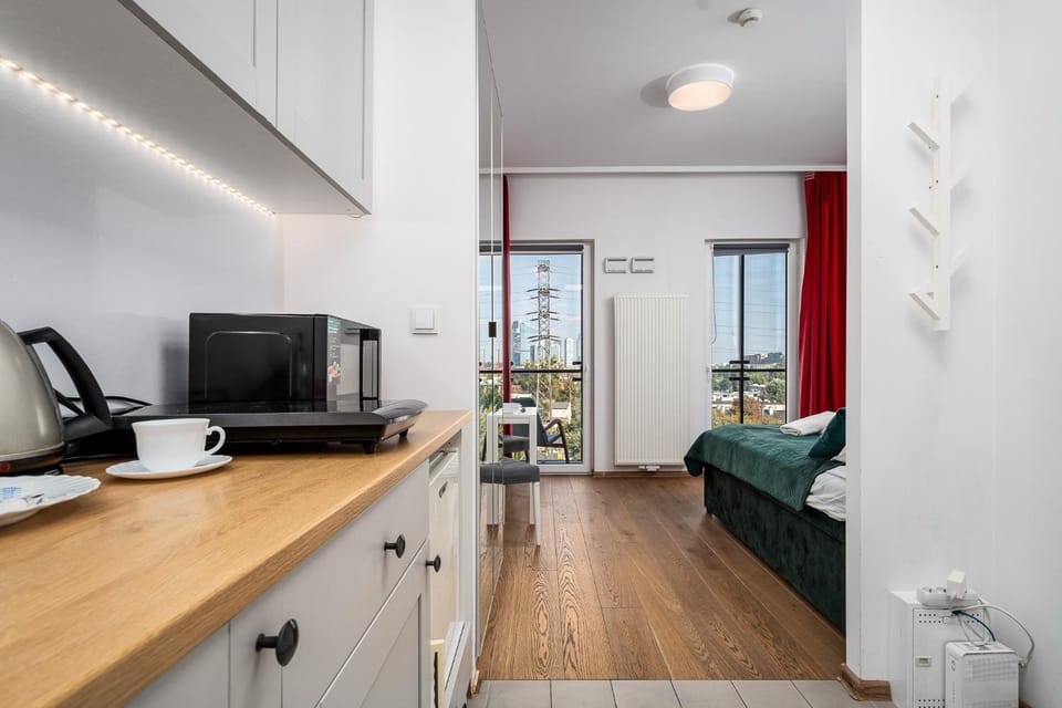 Coffee/tea facilities, Kitchen or kitchenette, Dining area