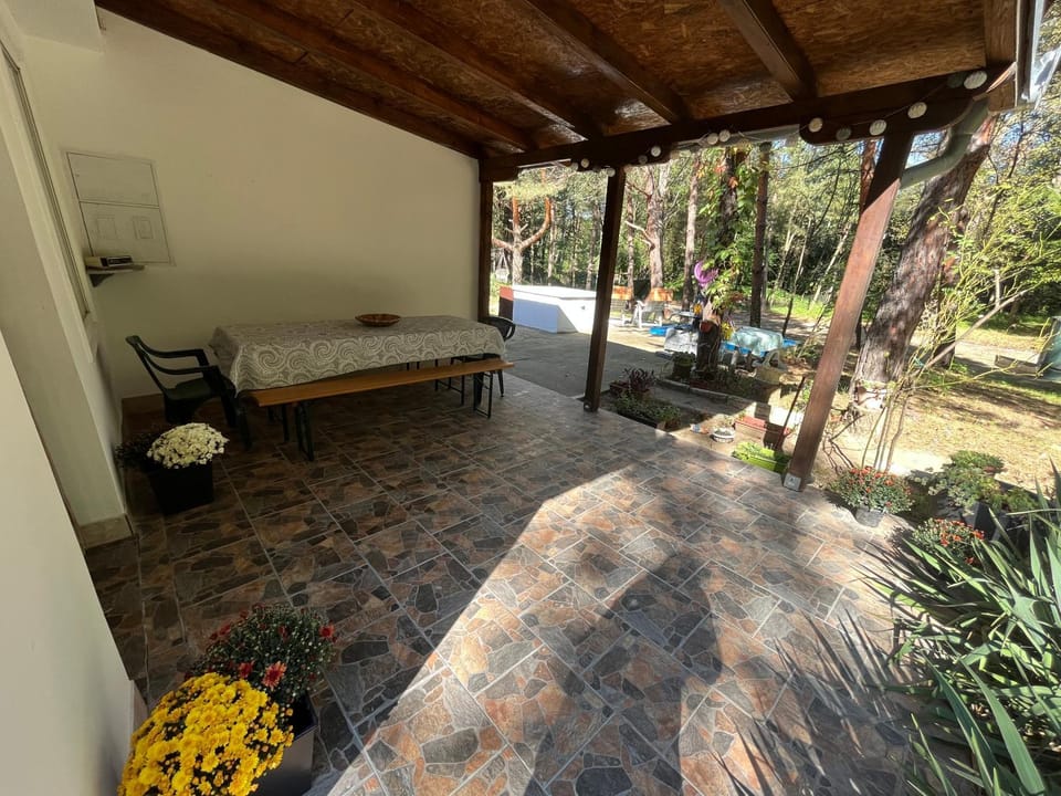 View (from property/room), Balcony/Terrace, Seating area