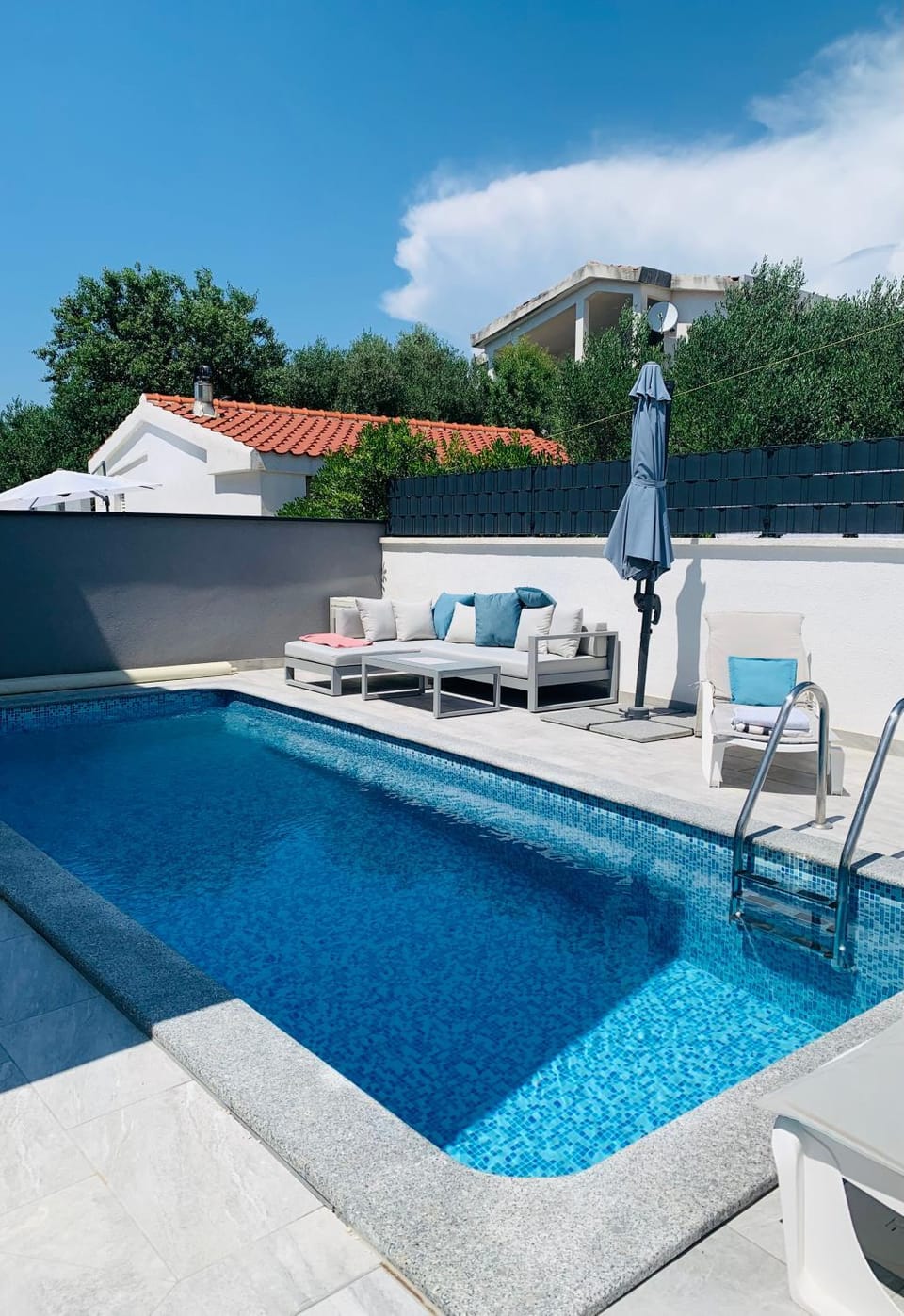 Day, Pool view, Swimming pool, Swimming pool, sunbed