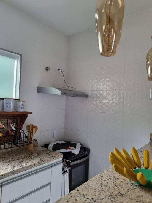 Kitchen or kitchenette, pet friendly, stove