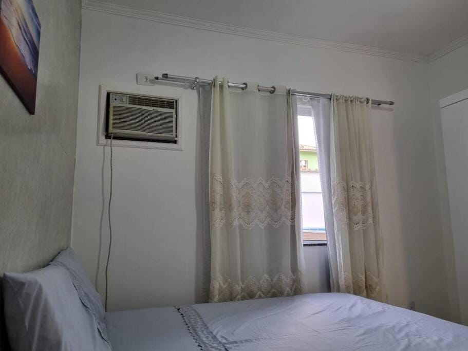 Bed, TV and multimedia, Bedroom, air conditioner