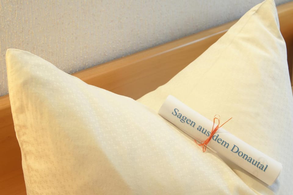 Bed, Certificate/Award