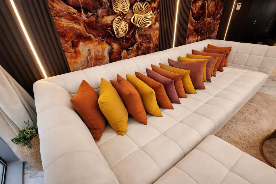 Living room, Seating area