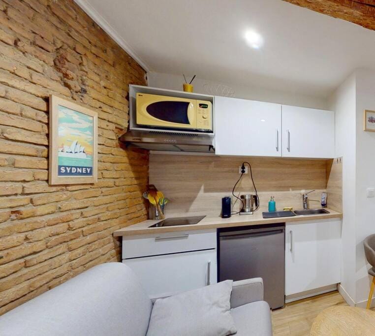 Studio classé au cœur des Carmes Apartment in Toulouse