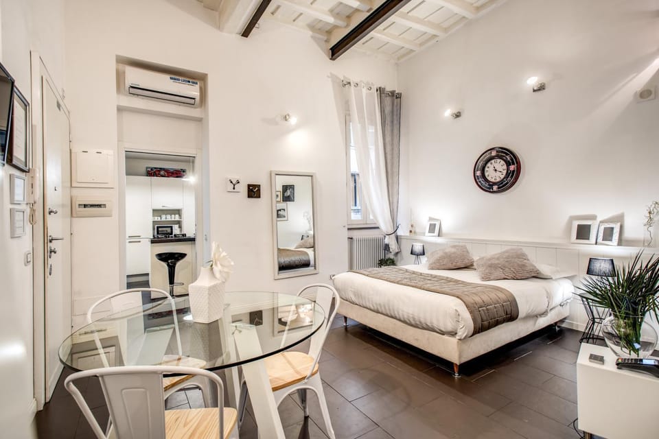 Kitchen or kitchenette, Living room, Bedroom
