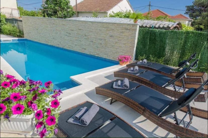 Villa Barbara Apartments with heated pool Apartment in Šibenik-Knin County, Croatia