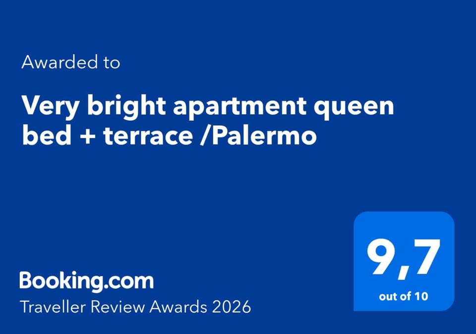 Very bright apartment queen bed + terrace /Palermo Apartment in Buenos Aires