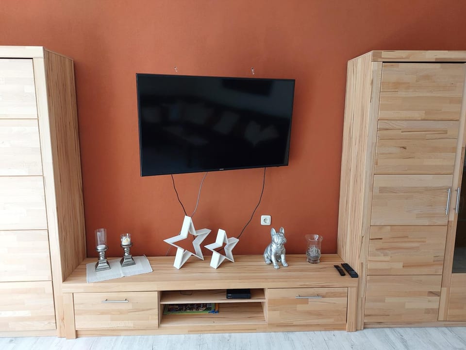 TV and multimedia, Living room