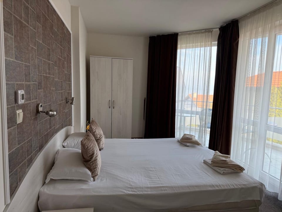 Complex Pika Bed and Breakfast in Varna