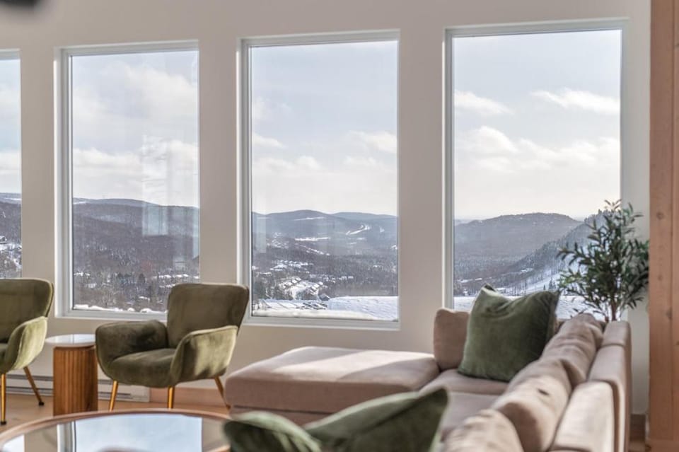32 Chemin Blanc Chalet in Quebec