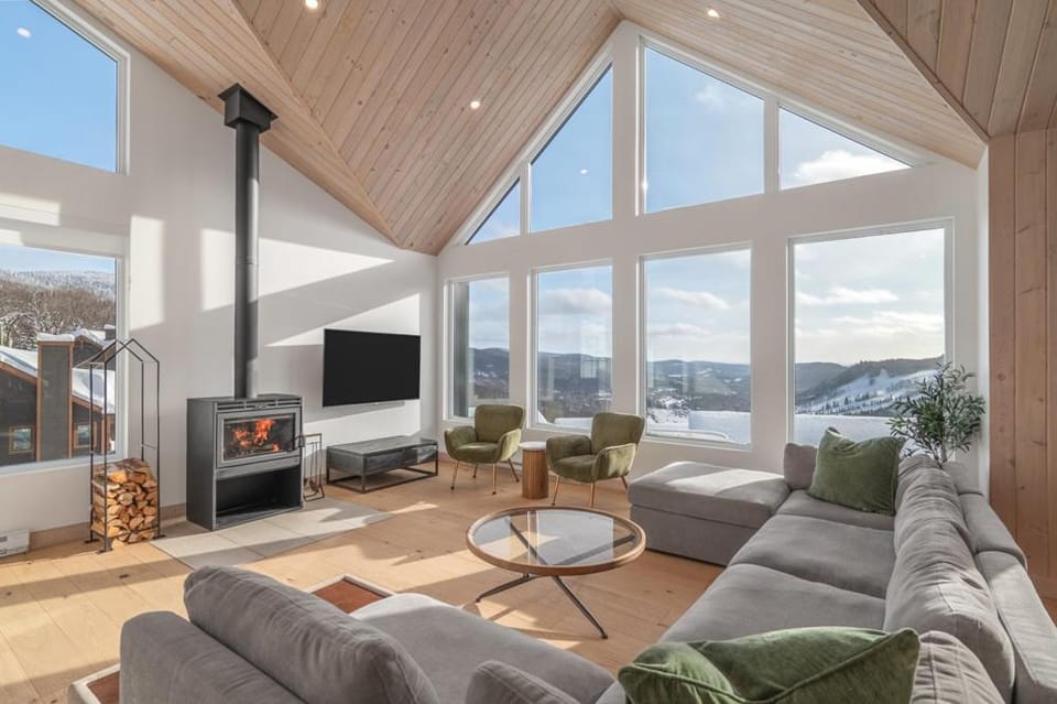 32 Chemin Blanc Chalet in Quebec